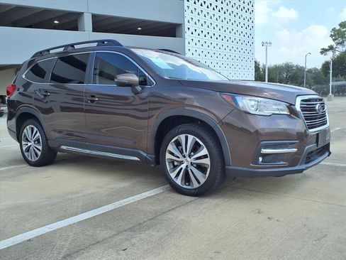 Used 2019 Subaru Ascent Limited image 2