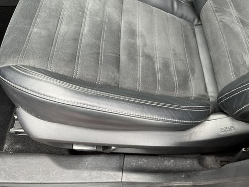 Used 2022 Mitsubishi Outlander SE AWD/4WD image 16