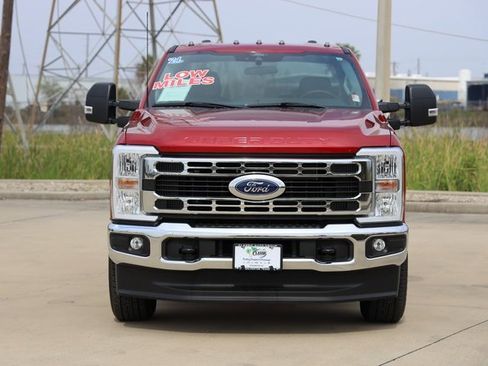 Used 2024 Ford F250 XLT image 2