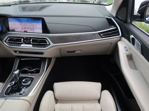 Used 2020 BMW X7 xDrive40i w/ Premium Package AWD/4WD image 15