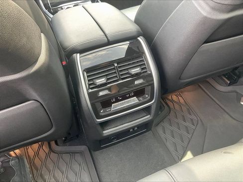 Used 2024 BMW X5 M60i w/ Climate Comfort Package AWD/4WD image 10