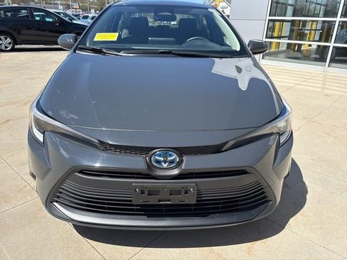 Used 2024 Toyota Corolla LE w/ LE Convenience Package AWD/4WD image 2