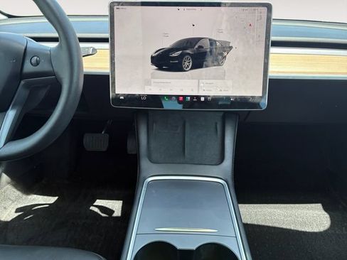 Used 2023 Tesla Model 3 Standard Range RWD image 11