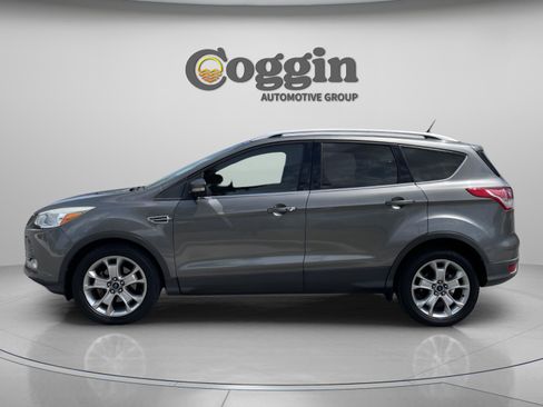 Used 2014 Ford Escape Titanium FWD image 3