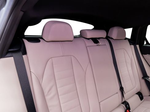 Used 2024 BMW X4 xDrive30i w/ Premium Package image 36