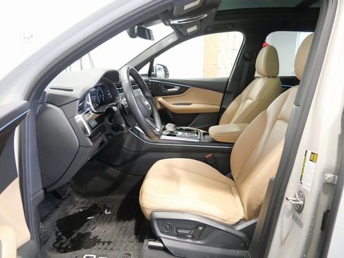 Used 2022 Audi Q7 3.0T Premium Plus image 11