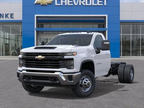 New 2025 Chevrolet Silverado 3500 W/T w/ WT Convenience Package image 6