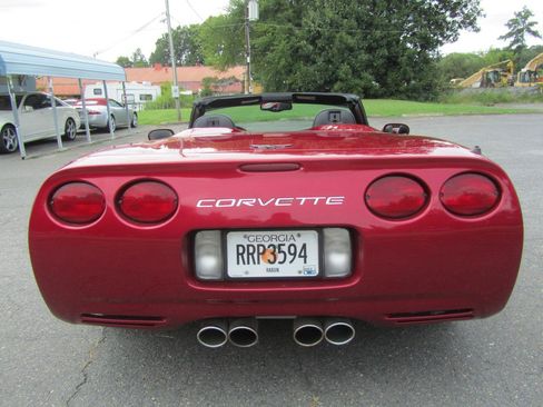 Used 2001 Chevrolet Corvette Convertible w/ Preferred Equipment Group2 RWD image 9