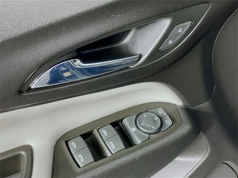 Used 2020 Chevrolet Equinox LT image 20