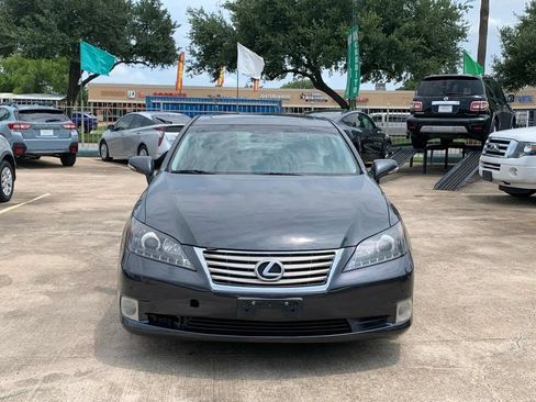 Used 2011 Lexus ES 350 FWD image 2