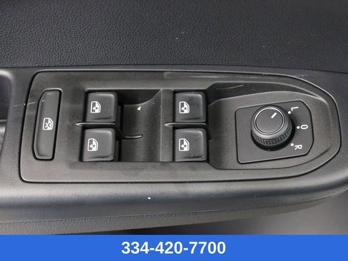 New 2026 Volkswagen Taos S image 15