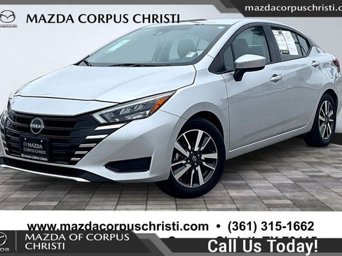 Used 2025 Nissan Versa SV FWD image 1