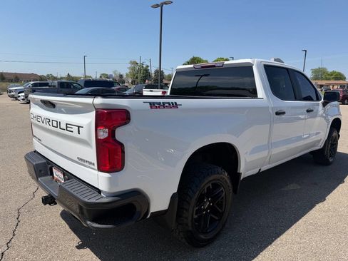 Used 2020 Chevrolet Silverado 1500 Custom Trail Boss w/ Custom Convenience Package AWD/4WD image 5