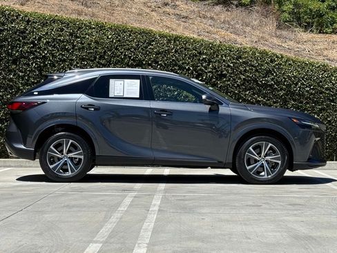 Certified 2024 Lexus RX 350 FWD w/ Technology Package image 11