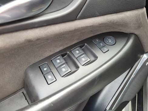 Used 2016 Cadillac Escalade Platinum RWD image 26