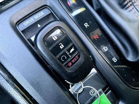 Used 2024 Honda CR-V Sport Touring image 15