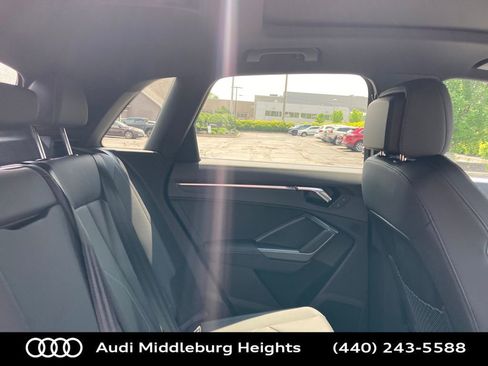 Used 2025 Audi Q3 2.0T Premium image 28