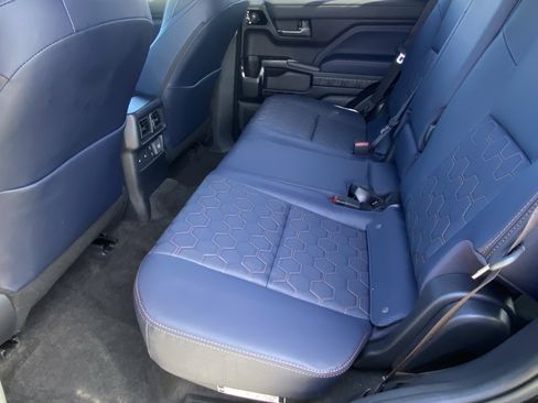 Certified 2025 Toyota 4Runner 4WD image 23