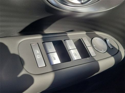 New 2026 Hyundai Ioniq 9 SE image 15