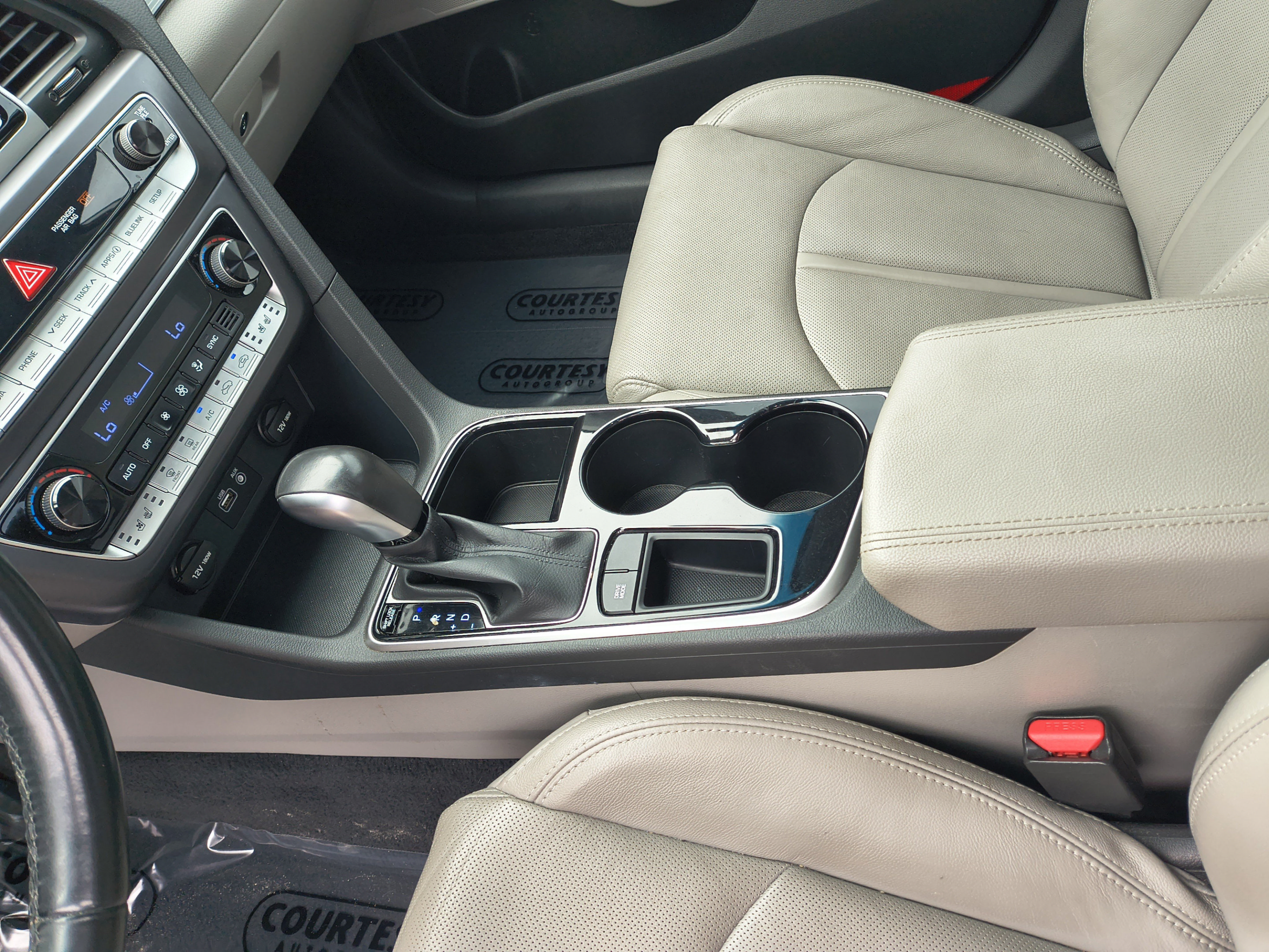 Used 2018 Hyundai Sonata Limited FWD image 21