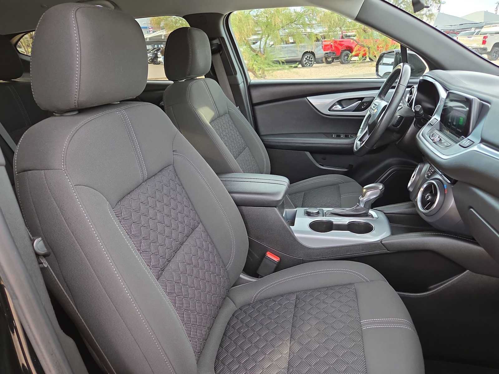 Used 2020 Chevrolet Blazer LT FWD image 18