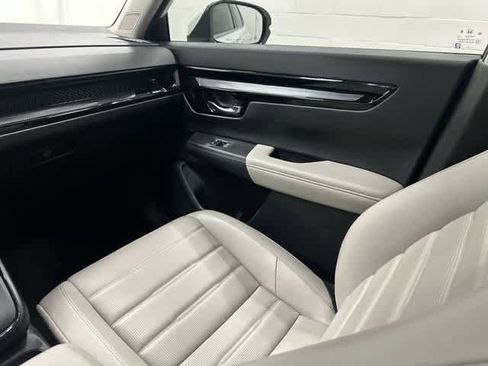 Used 2025 Honda CR-V EX-L image 13