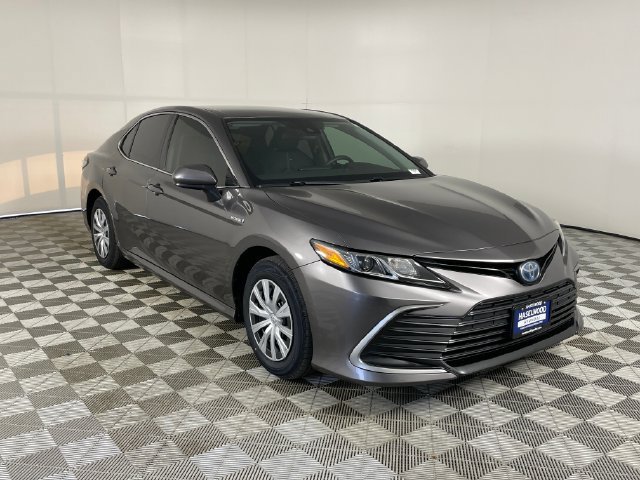 Used 2021 Toyota Camry LE FWD image 25