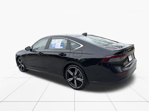 Used 2024 Honda Accord Sport image 6