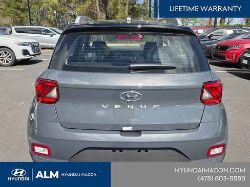 New 2026 Hyundai Venue SEL FWD image 5