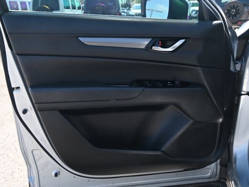 Used 2020 MAZDA CX-5 Touring FWD image 13
