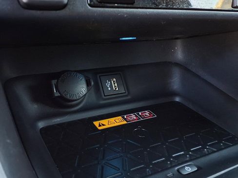 Certified 2025 Toyota RAV4 XSE image 10