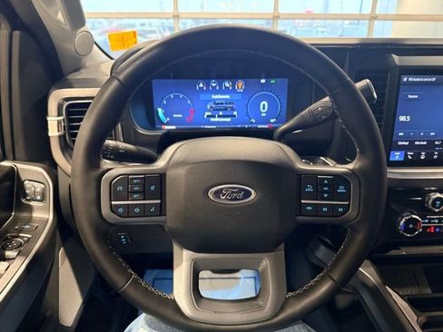 Used 2025 Ford F350 Lariat w/ Chrome Package image 23