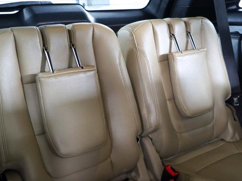Used 2016 Ford Explorer Limited image 29