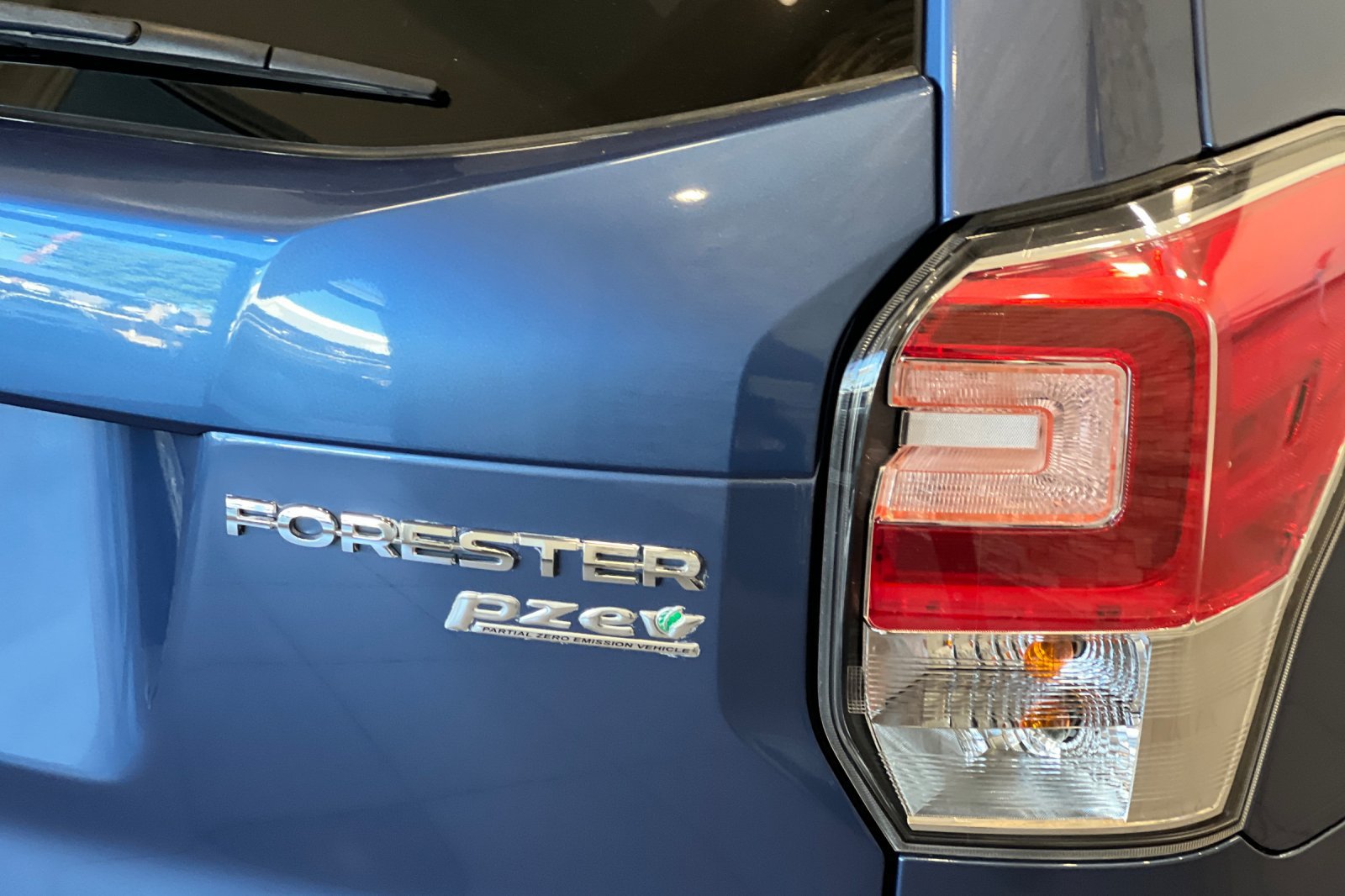 Used 2017 Subaru Forester 2.5i Limited AWD/4WD image 24