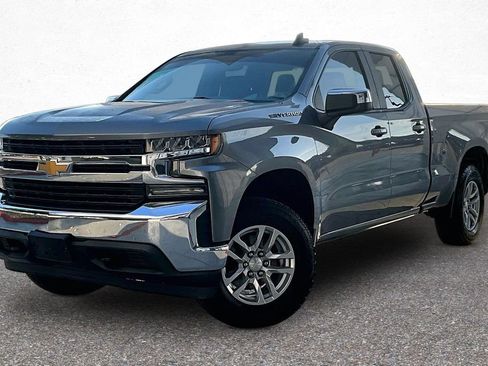 Used 2020 Chevrolet Silverado 1500 LT w/ Trailering Package AWD/4WD image 4