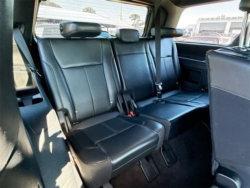 Used 2021 Ford Expedition XLT image 31