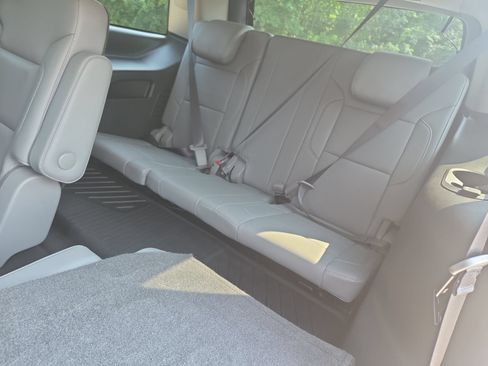 Used 2019 Chevrolet Tahoe LT w/ LT Signature Package RWD image 25