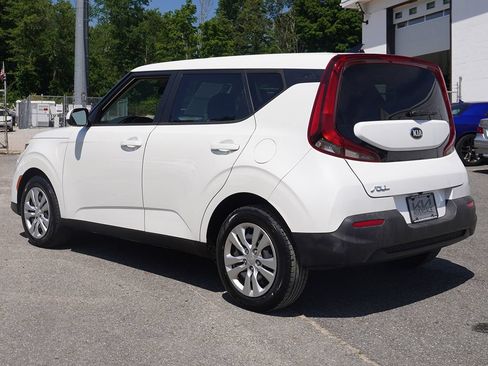 Used 2021 Kia Soul LX FWD image 6