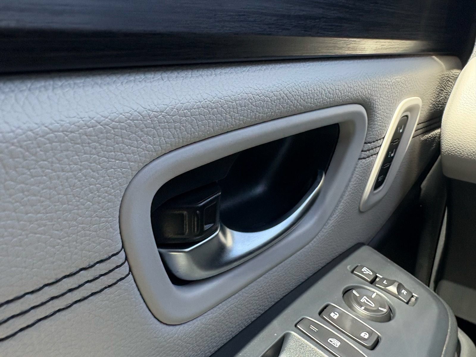 New 2026 Honda Pilot Touring image 19