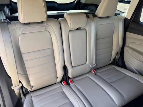 Used 2017 Ford Escape Titanium AWD/4WD image 18