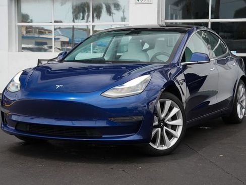 Used 2019 Tesla Model 3 Standard Range Plus RWD image 1