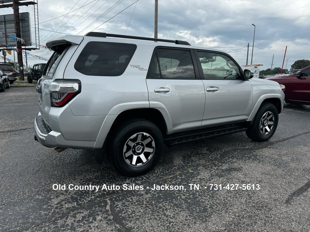 Used 2022 Toyota 4Runner TRD Off-Road Premium AWD/4WD image 6