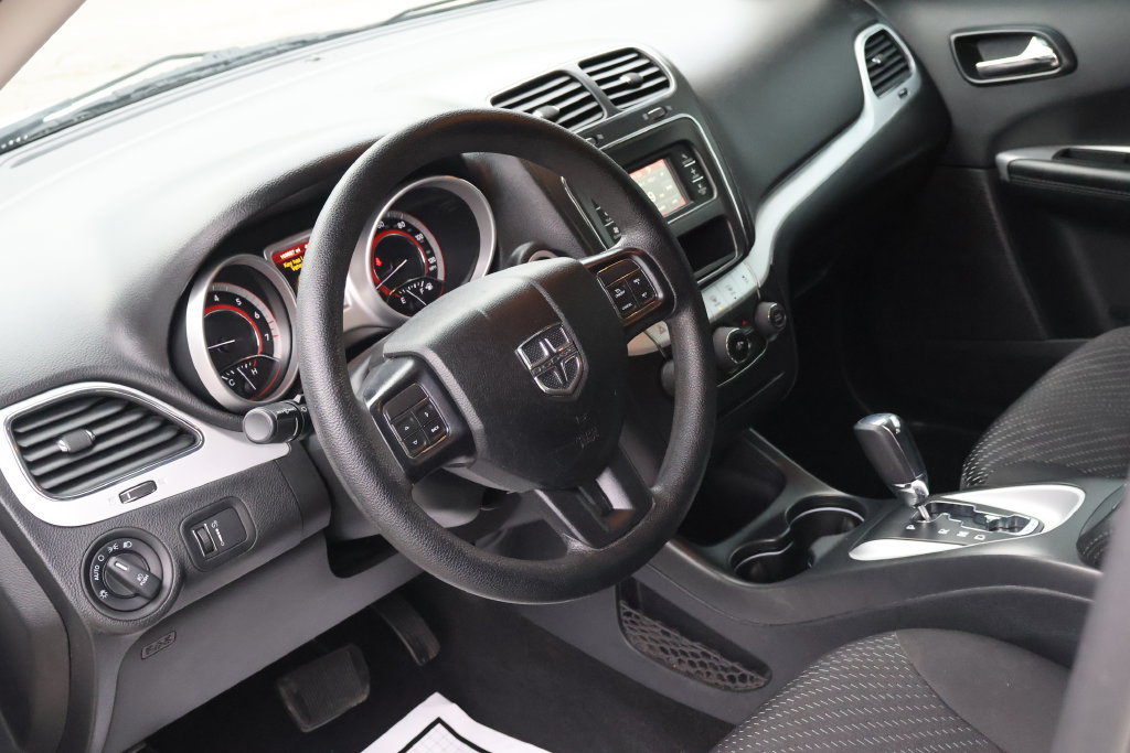Used 2018 Dodge Journey SXT FWD image 17