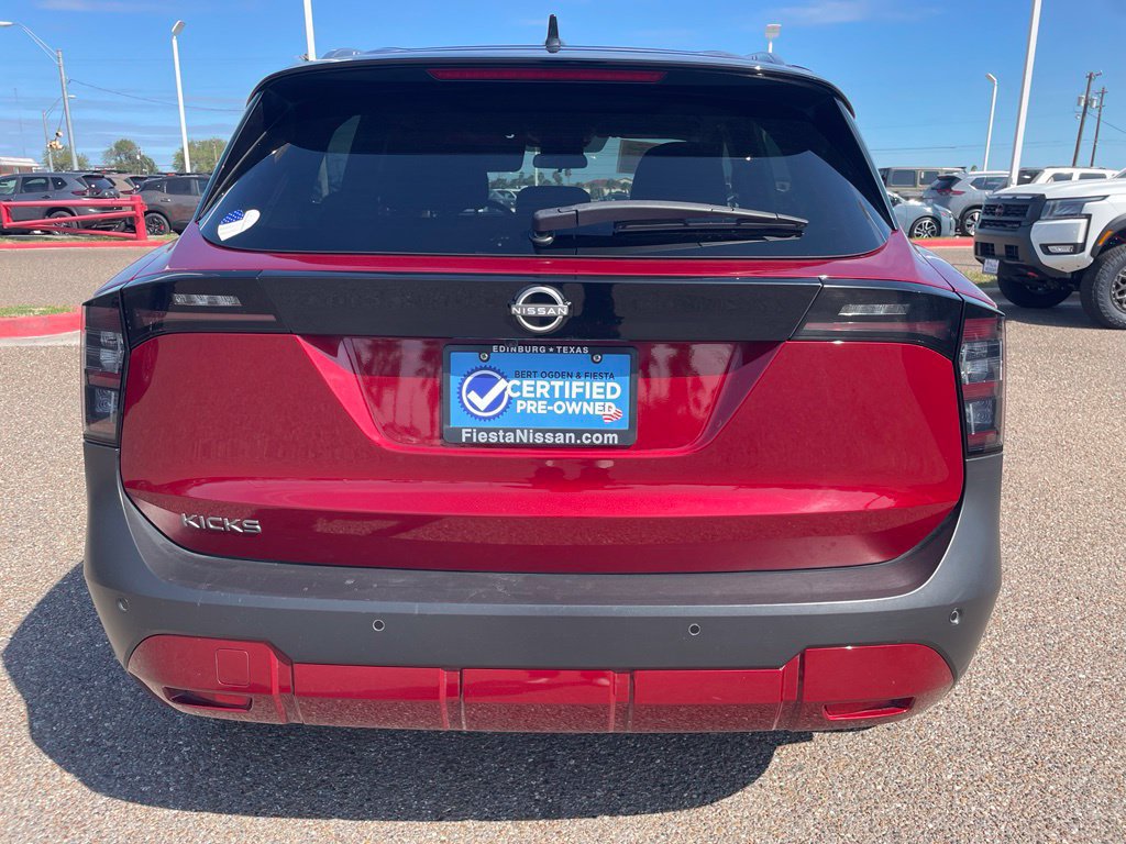 Used 2025 Nissan Kicks SV w/ SV Premium Package FWD image 4