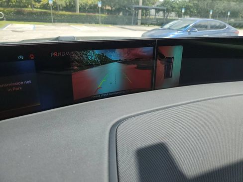 New 2026 Lincoln Navigator Premiere AWD/4WD image 28