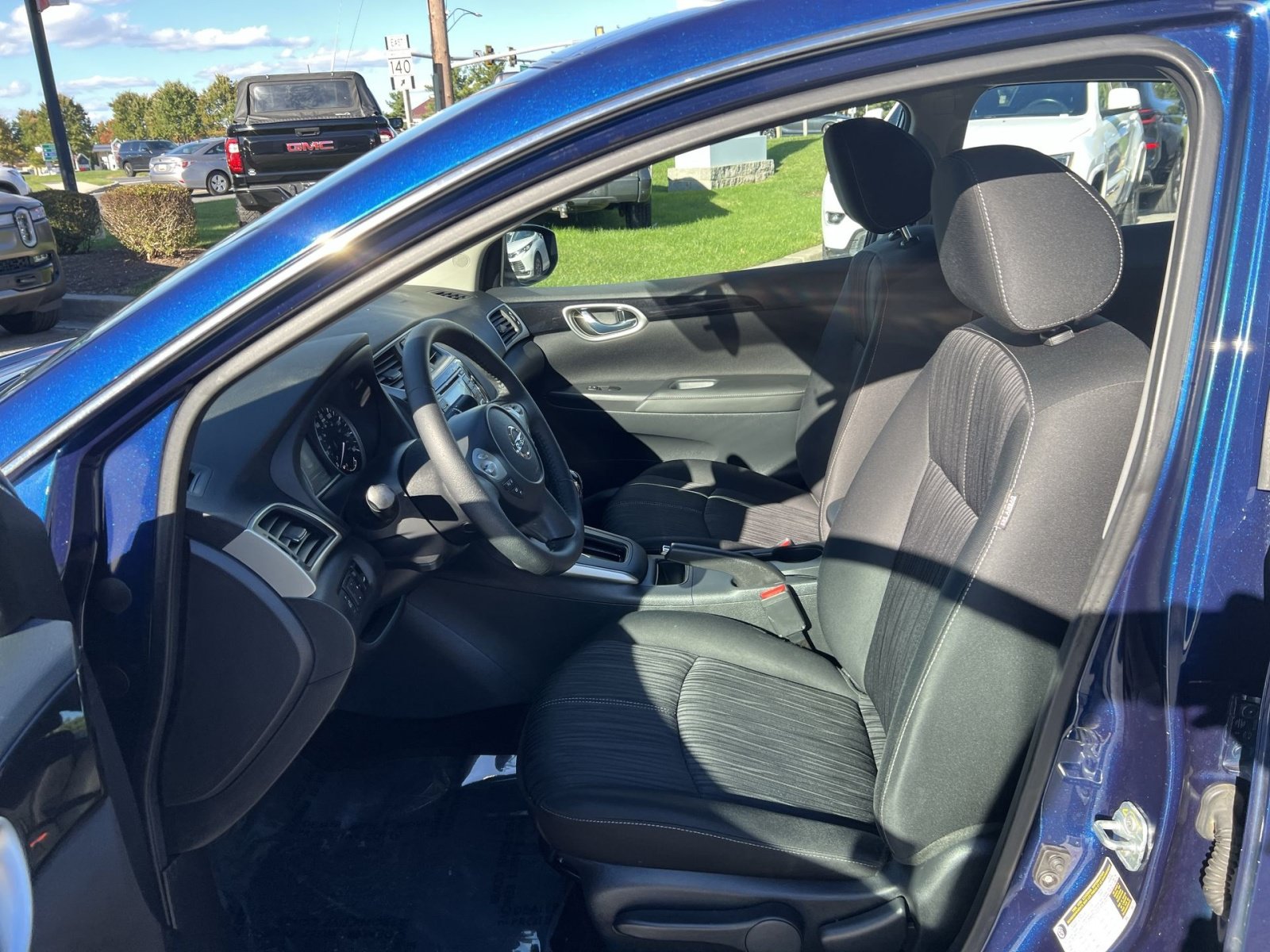 Used 2018 Nissan Sentra SV FWD image 13