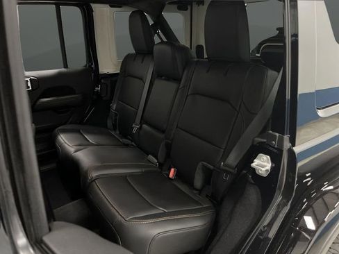 New 2025 Jeep Wrangler Unlimited Rubicon 392 image 32