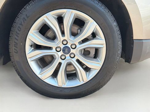 Used 2021 Ford Edge Titanium w/ Canadian Touring Package AWD/4WD image 35