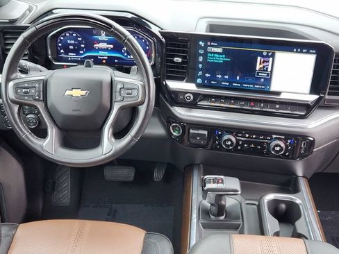 Used 2024 Chevrolet Silverado 1500 High Country w/ High Country Premium Package AWD/4WD image 29