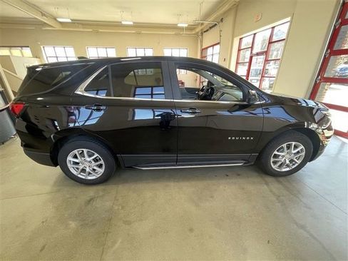 Used 2023 Chevrolet Equinox LT image 8